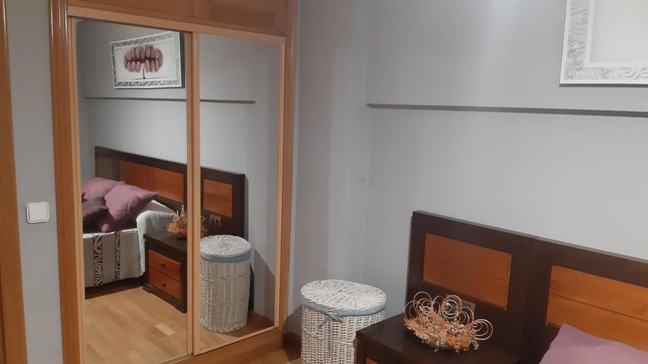 Piso Tranquilo Ponferradaアパートメント エクステリア 写真